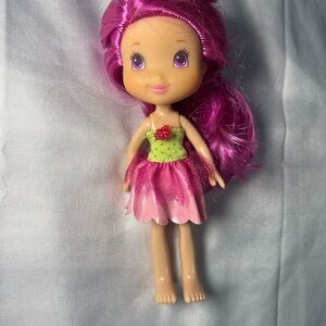 Strawberry Shortcake Raspberry Torte Doll 2008 Scented Pink Hair w/ Outfit
